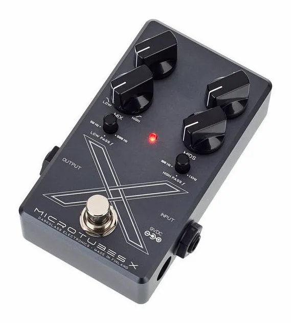Darkglass Microtubes X visto di fronte
