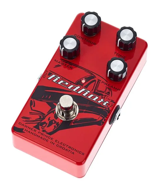 Dawner Prince Red Rox Distortion inquadrato di fronte su sfondo neutro