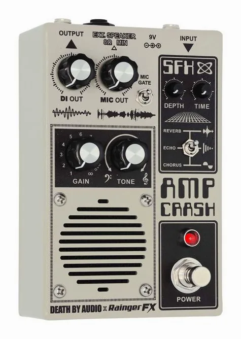 Death by Audio Crash - Amp Pedal inquadrato di fronte su sfondo neutro