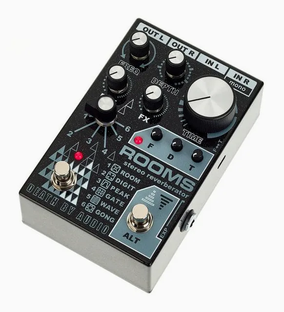 Death by Audio Rooms Stereo Reverberator visto di fronte