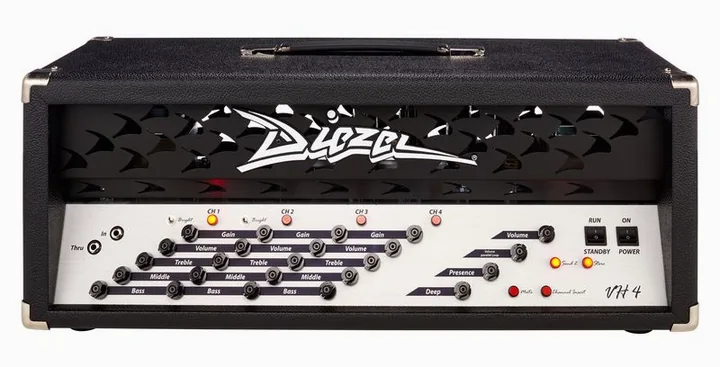 Diezel VH4 EL34 Head, retro con le prese di collegamento