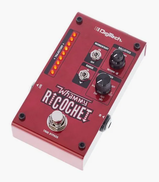 Digitech Pitch Shifter Whammy Ricochet, footswitch in primo piano