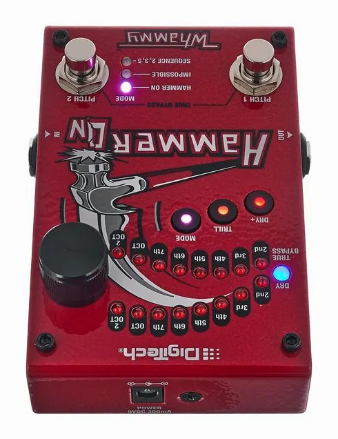 Digitech Whammy Hammer-On, footswitch in primo piano