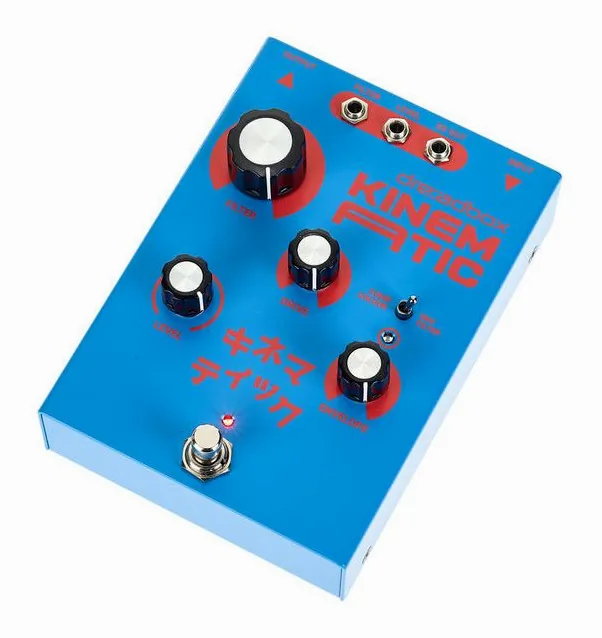 Dreadbox Kinematic fotografato frontalmente