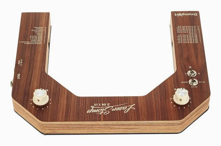 Drumport StompTech Laser-Stomp IR 2 in 1, footswitch in primo piano