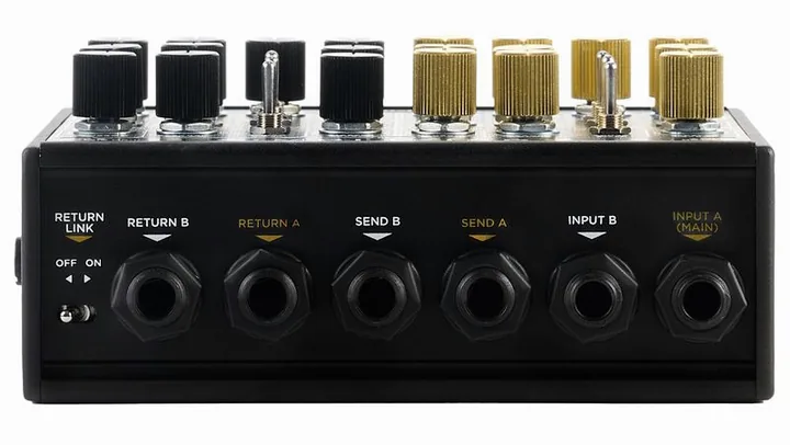 DSM & Humboldt Simplifier X Amp/Cab Simulator, griglia dell'altoparlante