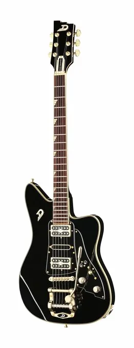 Duesenberg Paloma Custom Black fotografato frontalmente