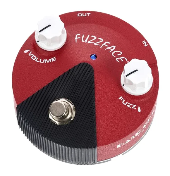 Dunlop Band of Gypsys Fuzz Face Mini inquadrato di fronte su sfondo neutro