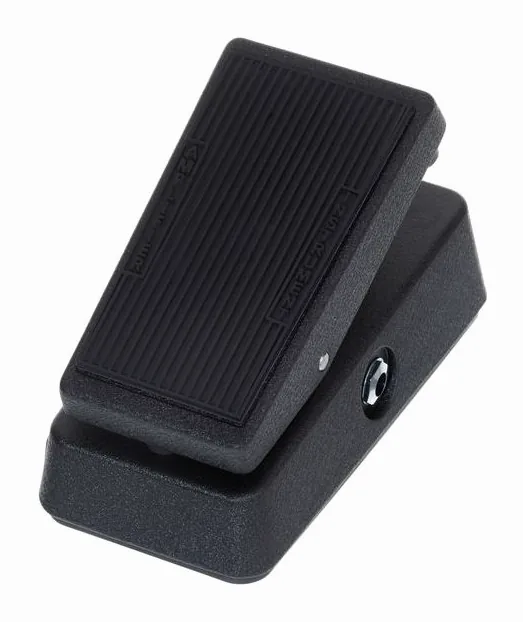Dunlop CBM95 CryBaby Mini Wah in primo piano frontale