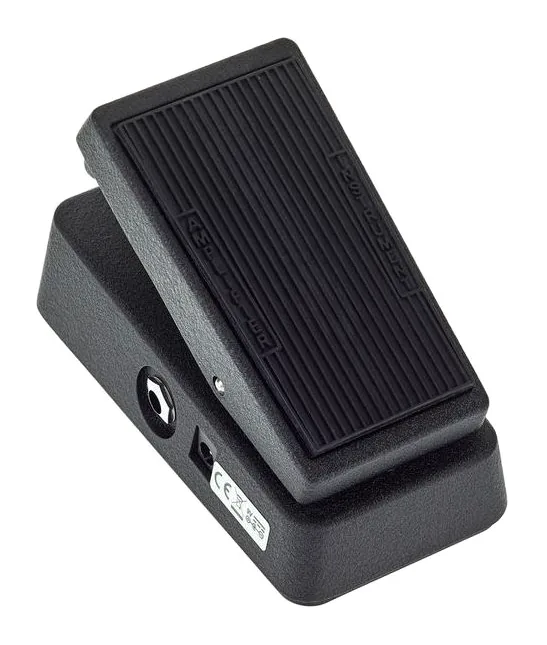 Dunlop Cry Baby Mini 535Q Wah, footswitch in primo piano