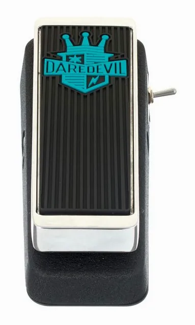 Dunlop DD95FW Cry Baby Daredevil, ingressi e uscite laterali