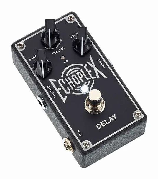 Dunlop Echoplex Delay, footswitch in primo piano