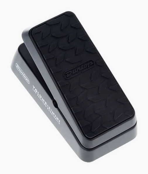 Dunlop Volume X Mini Pedal DVP4, footswitch in primo piano