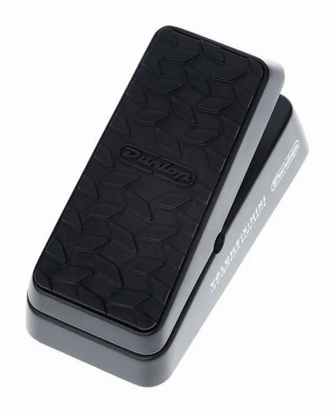 Dunlop Volume X Mini Pedal DVP4 in primo piano frontale