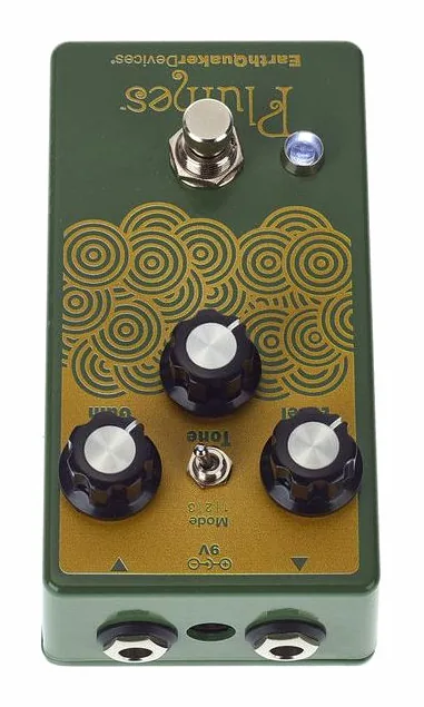 EarthQuaker Devices Devices Plumes Signal Shredder, ingressi e uscite laterali