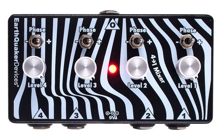 EarthQuaker Devices Four to One Mixer, grafica del pannello superiore