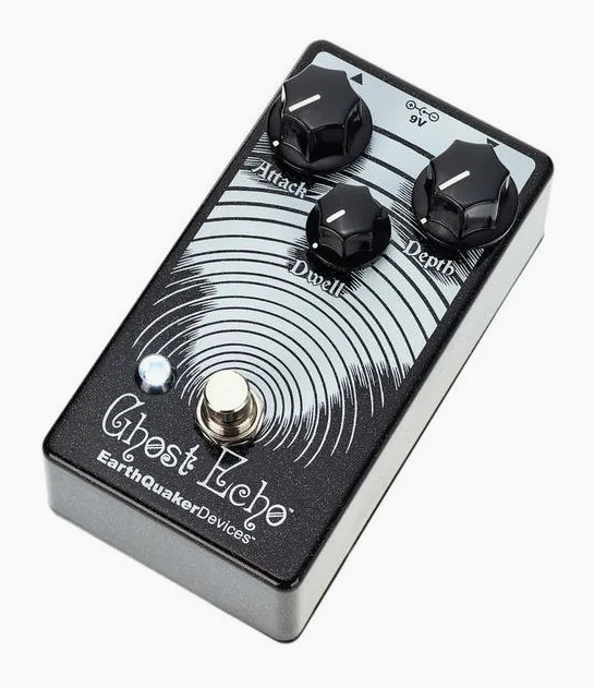 EarthQuaker Devices Ghost Echo V3 Reverb fotografato frontalmente