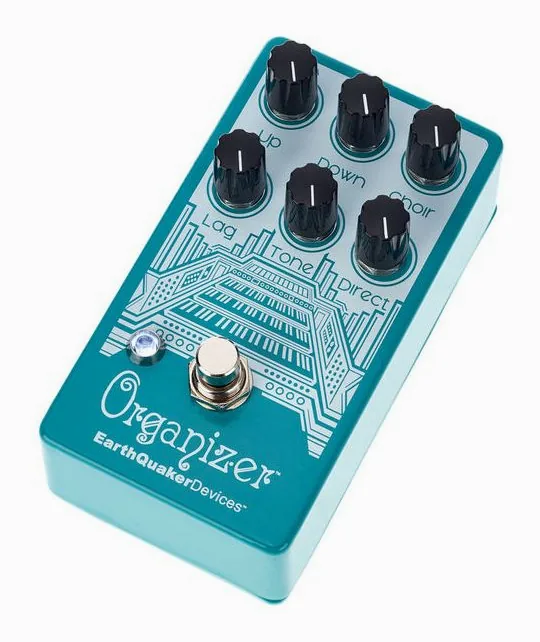 EarthQuaker Devices Organizer V2 Organ Emulator visto di fronte