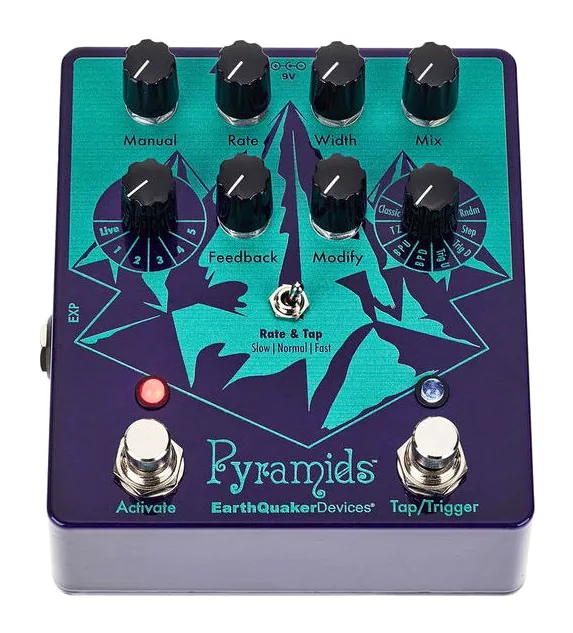 EarthQuaker Devices Pyramids Stereo Flanging, connettori sul retro dell'unita