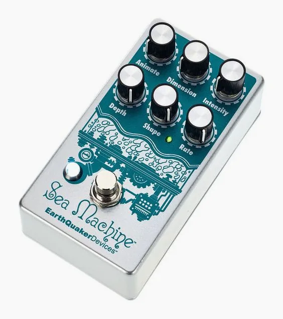 EarthQuaker Devices Sea Machine V3 in primo piano frontale