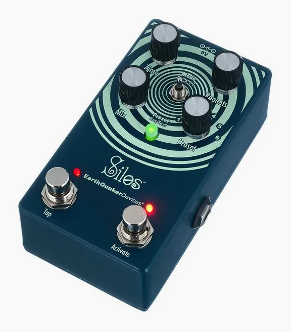 EarthQuaker Devices Silos Time Reflection, led e interruttore a pedale
