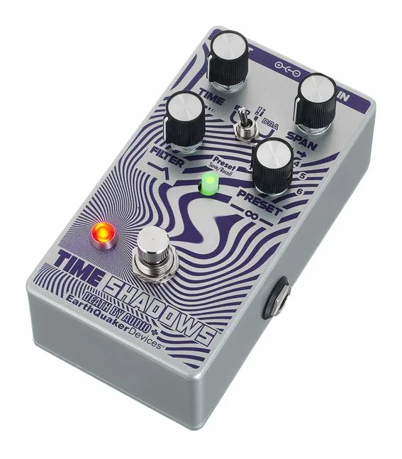 EarthQuaker Devices Time Shadows II Multi-Delay in primo piano frontale