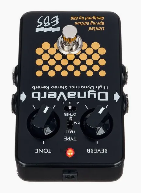 EBS DynaVerb Limited Spring Ed., connettori sul retro dell'unita
