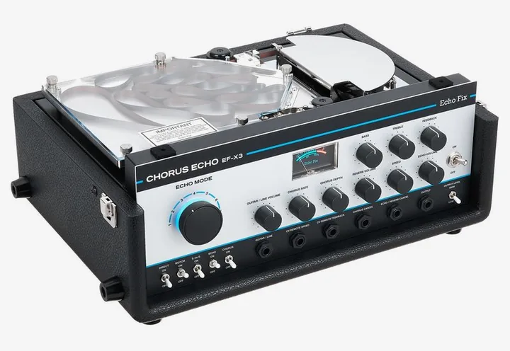 Echo Fix EF-X3 Chorus Echo Silver Tolex, ingressi e uscite laterali