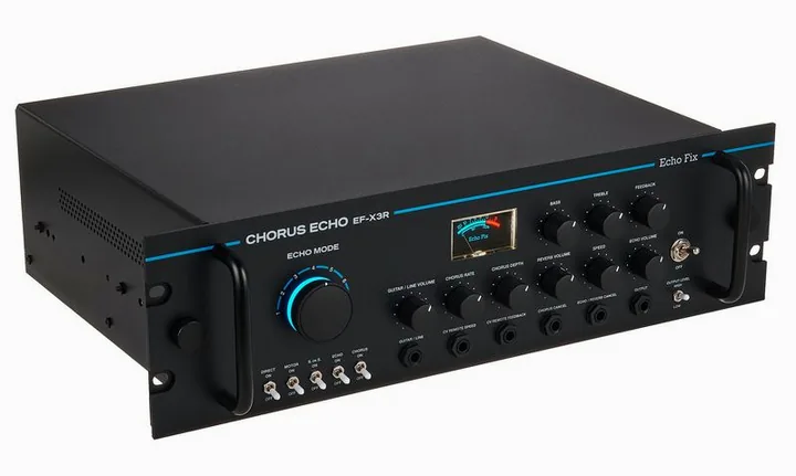 Echo Fix EF-X3R Chorus Echo Black, led e interruttore a pedale