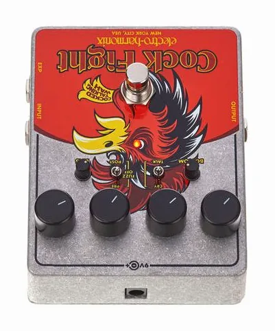 Electro Harmonix Cock Fight Cocked Wah, footswitch in primo piano