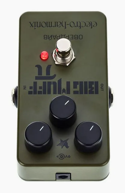 Electro Harmonix Green Russian Big Muff Fuzz, connettori sul retro dell'unita