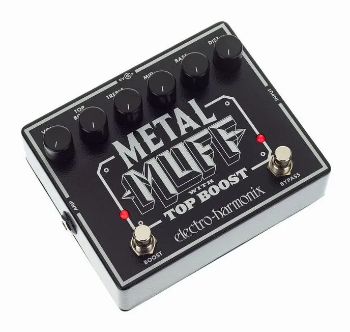 Electro Harmonix Metal Muff/ Top Boost, footswitch in primo piano