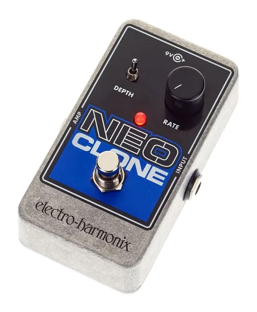 Electro Harmonix Neo Clone in primo piano frontale