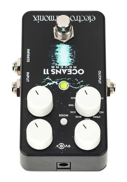 Electro Harmonix Oceans 11 Reverb, led e interruttore a pedale