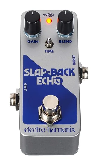 Electro Harmonix Slap-Back Echo, footswitch in primo piano
