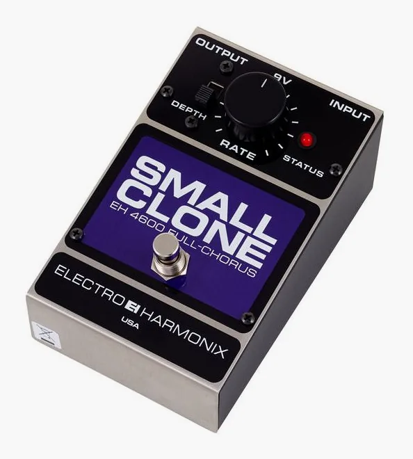 Electro Harmonix Small Clone fotografato frontalmente