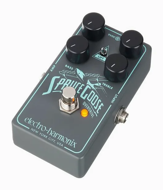 Electro Harmonix Spruce Goose Overdrive inquadrato di fronte su sfondo neutro