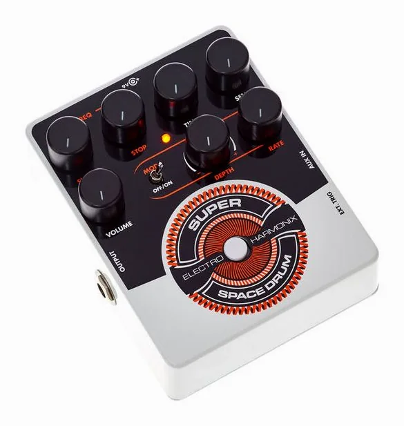Electro Harmonix Super Space Drum, led e interruttore a pedale