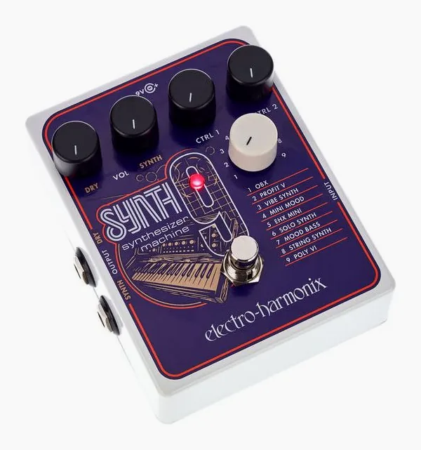Electro Harmonix Synth9 Synthesizer Machine, footswitch in primo piano