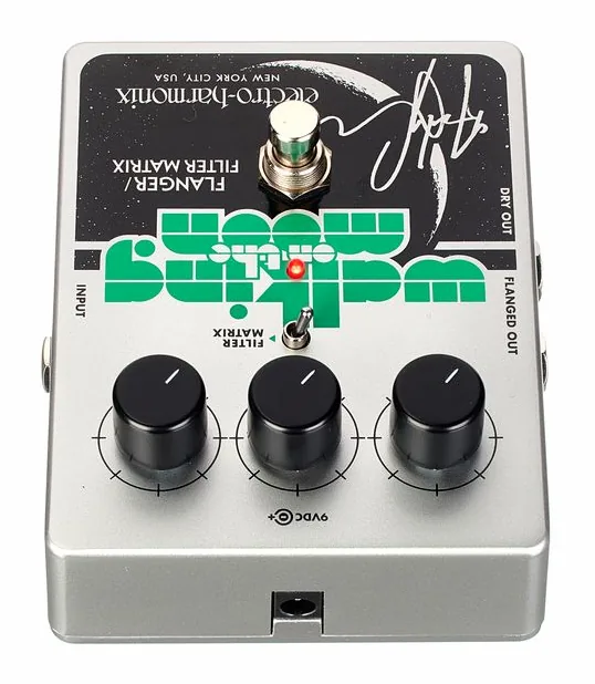 Electro Harmonix Walking On The Moon Flanger, ingressi e uscite laterali