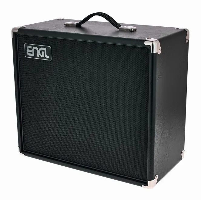 Engl E112SB Cabinet inquadrato di fronte su sfondo neutro