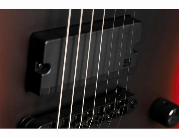 ESP LTD EXL-7B Black Metal II, vista posteriore del corpo