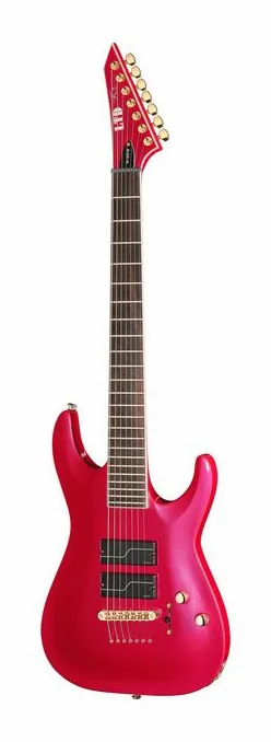 ESP LTD SC-607B Magenta Metallic inquadrato di fronte su sfondo neutro