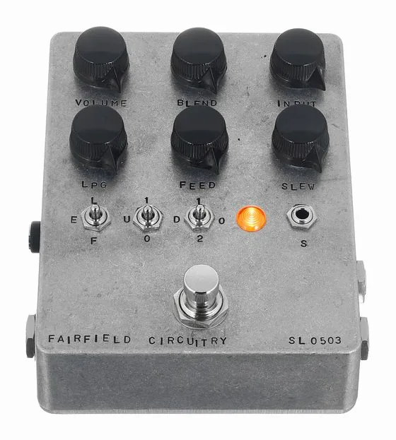 Fairfield Circuitry 20% More Slew Limit Distortion, ingressi e uscite laterali