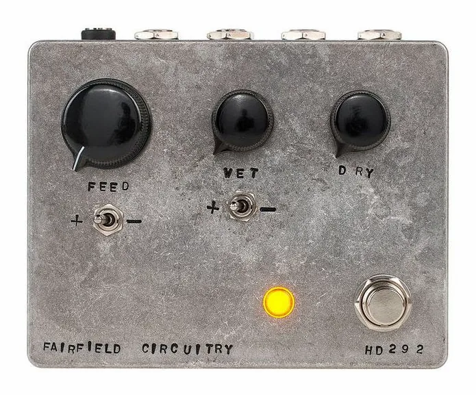 Fairfield Circuitry Hors d'Oeuvre Act. Feedb. Loop, manopole viste dall'alto