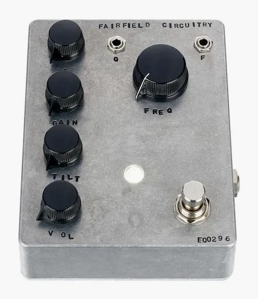 Fairfield Circuitry Long Life Parametric EQ, ingressi e uscite laterali
