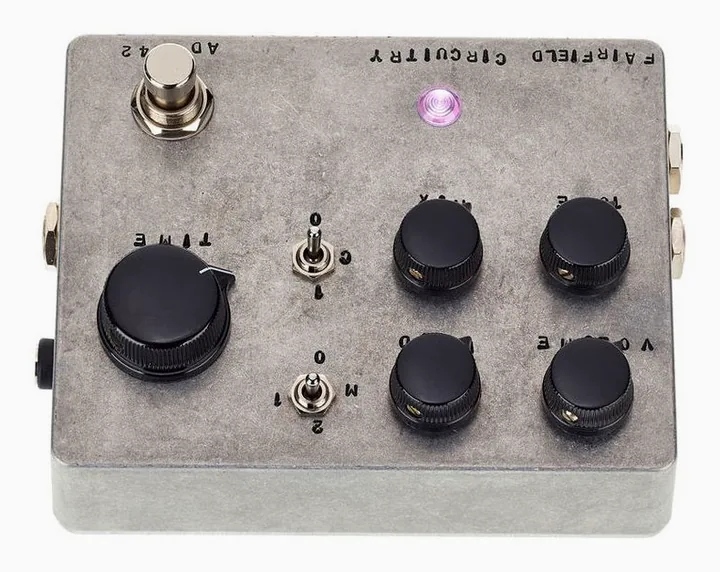 Fairfield Circuitry Meet Maude, connettori sul retro dell'unita