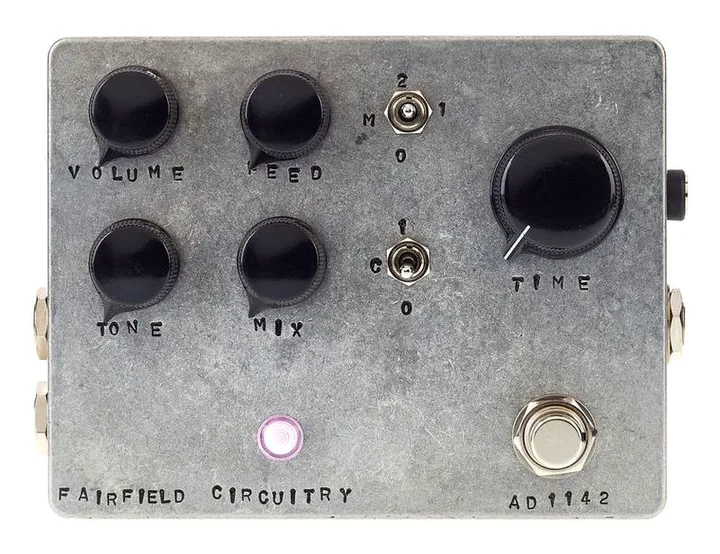 Fairfield Circuitry Meet Maude, manopole viste dall'alto
