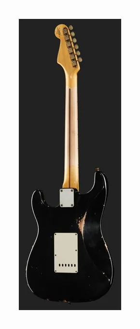 Fender 55 Strat BLK Relic, corpo e verniciatura in primo piano