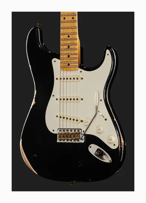 Fender 55 Strat BLK Relic, corpo e verniciatura in primo piano